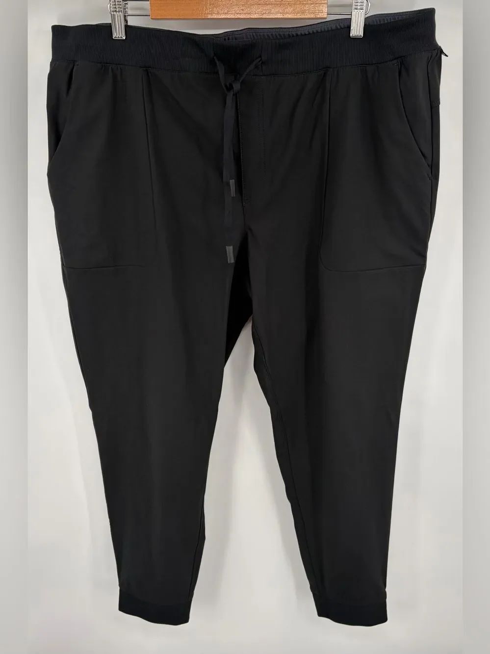 VRST limitless black performance jogger men’s XXL athletic Athleisure tapered